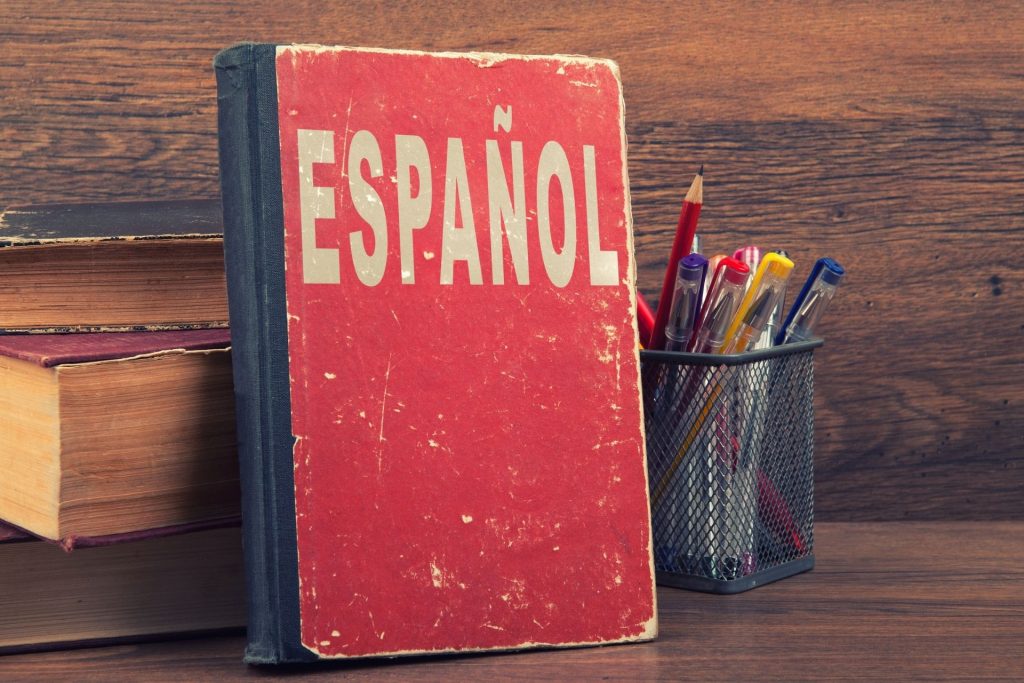 books for learning and objects Spanish